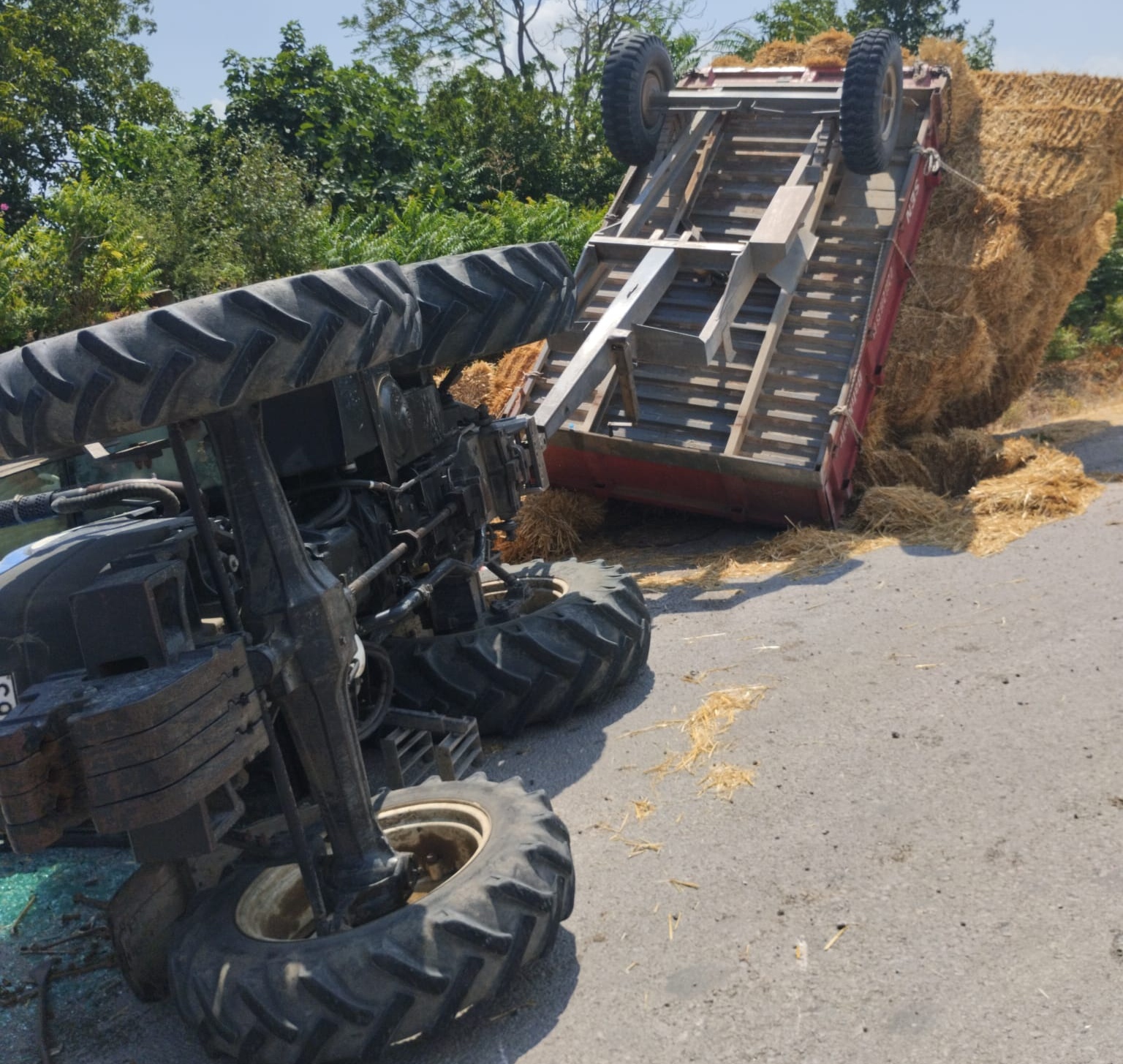 Susurluk’ta meydana gelen traktör kazasında 1 kişi yaralandı